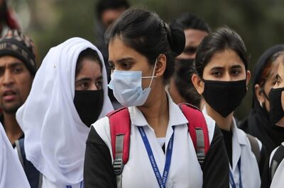 Medical Students Enrolled to Colleges Offline to Face Threat of Admission Cancellation