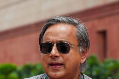 HC Refuses To Quash Defamation Proceedings Against Tharoor On 'Scorpion On Shivling' Remark