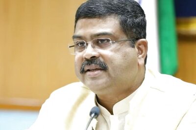Dharmendra Pradhan Seeks Mapping of Skill Gaps to Reduce Difference Between Educational Qualification, Competency