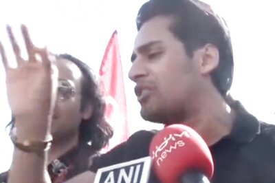 'Mother of All Matches': Momin Saqib Gives Hilarious Interview Just Before India-Pakistan T20 Match