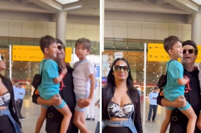 Krushna Abhishek Spotted With Kashmera Shah And Kids At Mumbai Airport