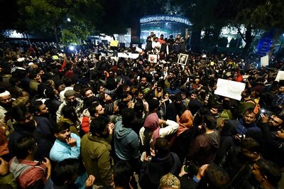 March Held at MANUU in Hyderabad in Solidarity with Jamia, AMU Students
