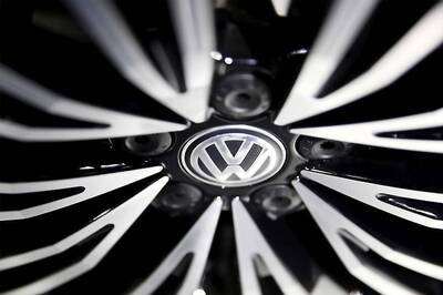 Volkswagen SUVs Recalled Over Short Circuit Risk, 700,000 Vehicles Affected Worldwide