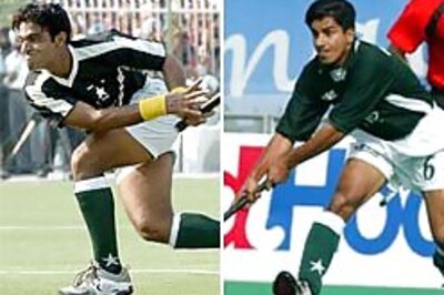 Abbas, Waseem invited to Pak camp