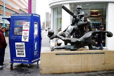 Media Hails Leicester's Premier League Triumph