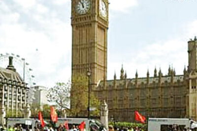 Indian eco-warrior joins London rooftop protest