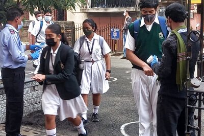 Two CBSE-affiliated Kolkata Schools Shut Down Indefinitely After Parents' Protest Against Fee Hike