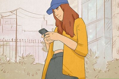 What Does Link Mean in Slang? Snapchat, Texting, and More