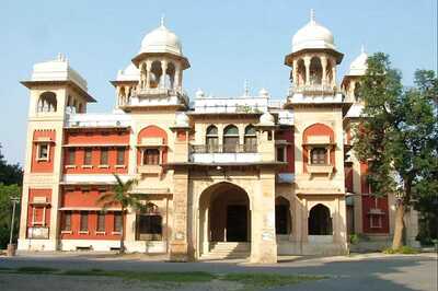 Mosque Lowers Volume for Morning Azaan as Allahabad Univ VC Complains; SP Smells BJP Conspiracy