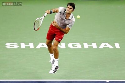 Federer beats Dimitrov in Swiss Indoors quarters