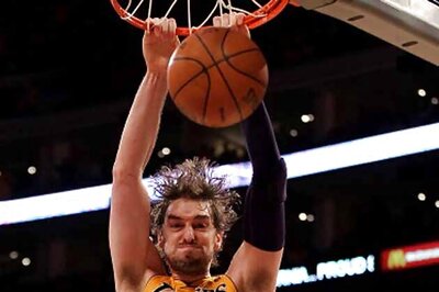 Pau Gasol replaces Nadal as Spain flagbearer