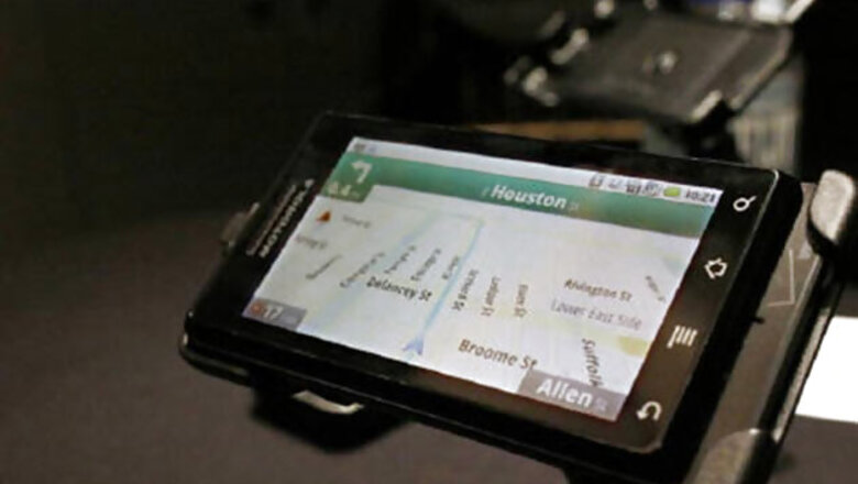 Droid sales 'extremely' strong: Motorola
