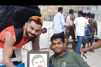 Watch: Virat Kohli Meets Special Fan in Chennai Before India's World Cup Opener Against Australia