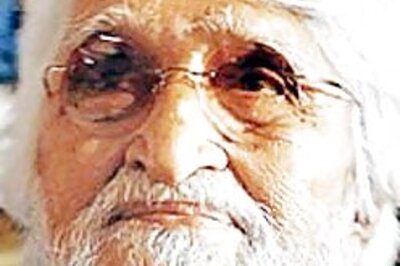 Nude Bharat Mata: Hussain says sorry