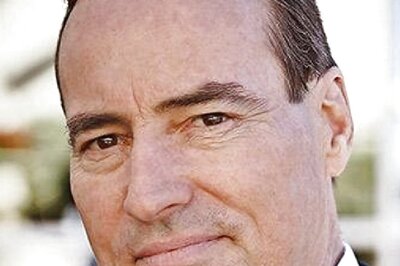 Economist Warns of Imminent Stock Market Crash in 2025 Bigger Than 2008 Crisis