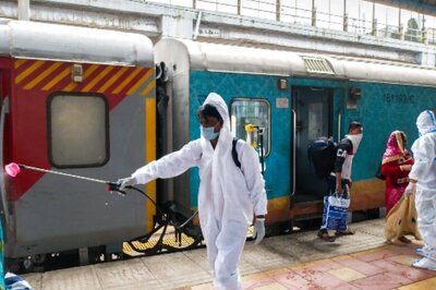 Indian Railways Lost 2,903 Employees due to COVID-19: Union minister Vaishnaw Tells Parliament