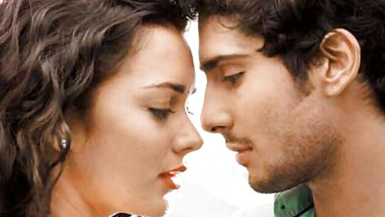 Prateik Babbar moves in with Amy Jackson