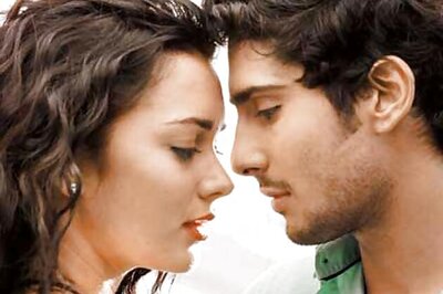 Prateik Babbar moves in with Amy Jackson