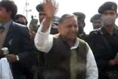 Mulayam seeks stay on CBI probe
