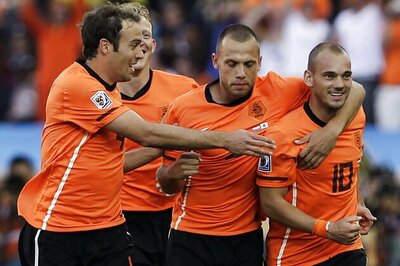 Courageous Dutch out in title hunt