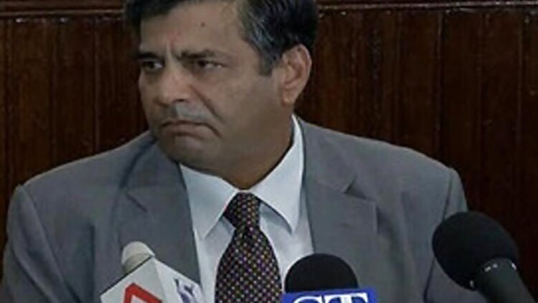 Indian High Commissioner TCA Raghavan calls on Sartaj Aziz ahead of 1st NSA-level talks
