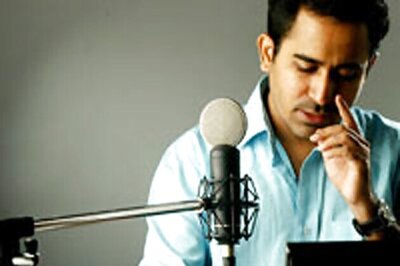 Vijay does something different for 'Naan' tracks