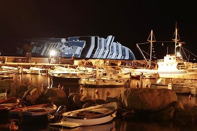 Coast Guard to Italian captain: Go back aboard!