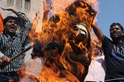 Andhra Governor skips Telangana issue in address