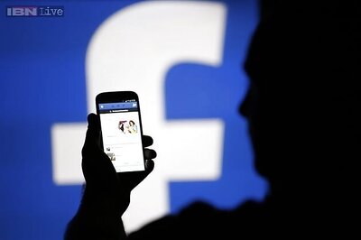 Facebook looks to nab Twitter's 'second screen' crown