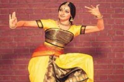 Chat-room love turns to marriage for actress Shobana