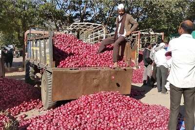 Onions Prices Touch Rs 100 Per Kg-Mark in Bhopal