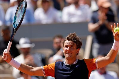 French Open 2023: Casper Ruud, Elena Rybakina Through to Round Three