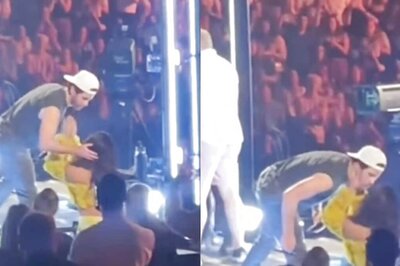 Priyanka Chopra Hugs And Kisses Nick Jonas During An Event; Video Goes Viral