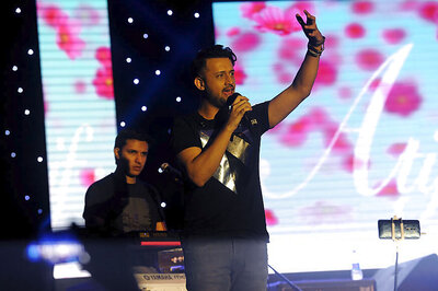 Hindu Group Demands Cancellation of Concerts by Atif Aslam, Shafqat Amanat Ali