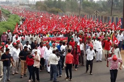 Massive Farmers' Rally Reaches Bhiwandi, to Gherao Maharashtra Assembly on Monday