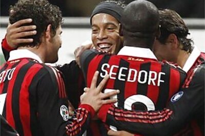 Milan's Pato, Ronaldinho clinch seven-goal thriller
