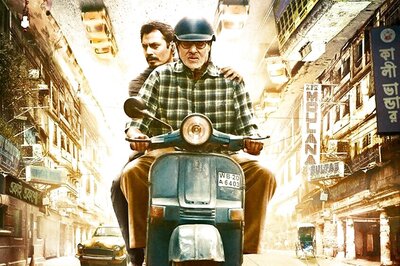 Big B, Nawazuddin Look Tensed in the First Poster of 'TE3N'