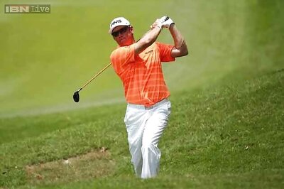 Lee Westwood's lead at Malaysian Open golf down to 1 stroke