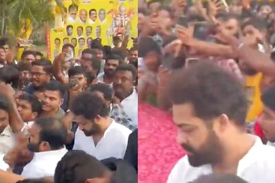 Jr NTR Struggles To Walk and Pay Respect at NTR Ghat As Fans Mob Him, Netizens ANGRY; Watch Video