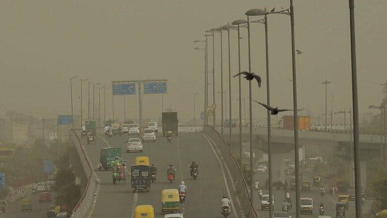Delhi Pollution: AAP Claims 12 Meeting Notices Issued to Babus Since February But They Didn't Turn Up