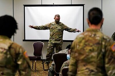 Let Down Your Hair: New Army Rules For Ponytails, Nail Color