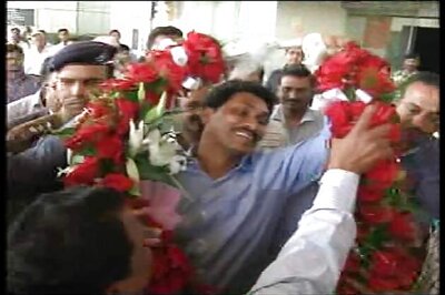 Jaganmohan meets Odisha CM, discusses Telangana issue