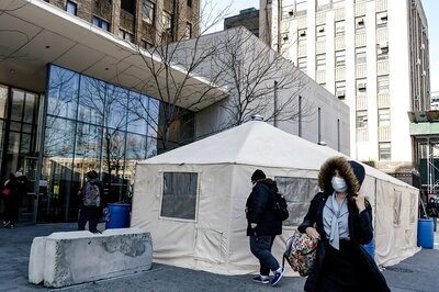 Hammered by Coronavirus, New York Decides to Keep Schools Closed