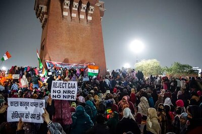 Anti-CAA Stir: Women Protesters at Ghantaghar in Lucknow Go on Indefinite Fast After Month-long Agitation