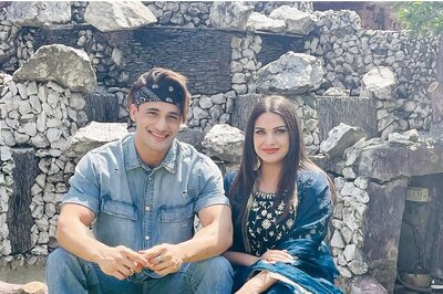 Are Asim Riaz and Himanshi Khurana Getting Married? Couple Spotted at Manish Malhotra's Store