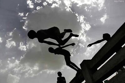 Sultry weather persists in North, monsoon reaches Goa