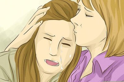 How to Help a Friend Move on from a Long Distance Romance