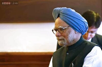 Manmohan Singh conferred the Second Asia Cosmopolitan Award
