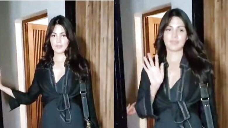 Rhea Chakraborty Arrives in Stunning Black Dress at Farhan Akhtar-Shibani Dandekar’s Wedding Party; Watch
