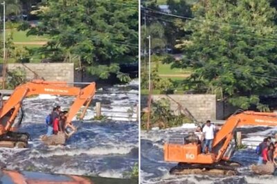 Anand Mahindra Lauds Flood-Stricken Bangaloreans' Innovation To Commute on Bulldozer